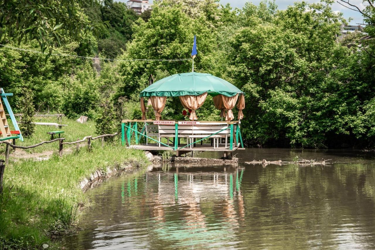Bilya Richky Hotel Kamjanets-Podilsky Buitenkant foto