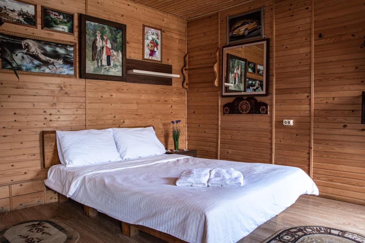 Bilya Richky Hotel Kamjanets-Podilsky Buitenkant foto