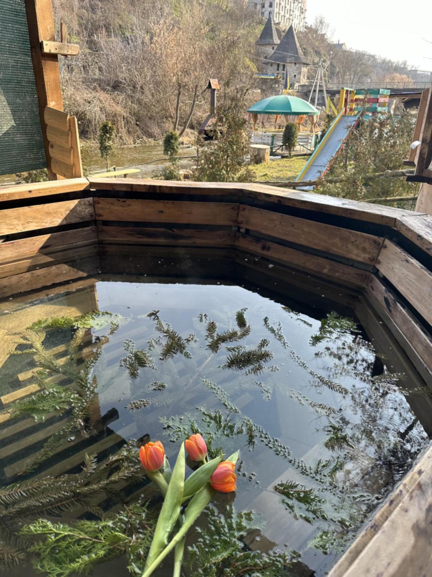 Bilya Richky Hotel Kamjanets-Podilsky Buitenkant foto