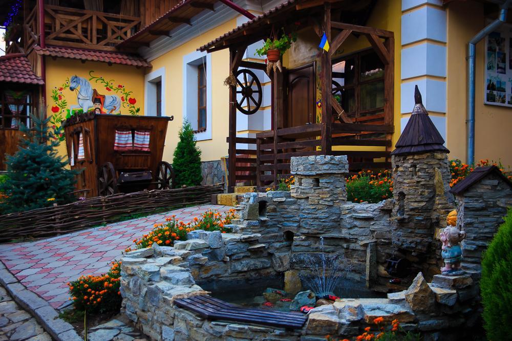 Bilya Richky Hotel Kamjanets-Podilsky Buitenkant foto